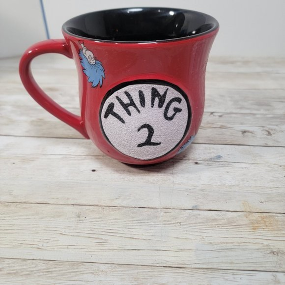 Thing 2 Mug Dr. Seuss Cat in‎ a Hat Universal Studios Like new